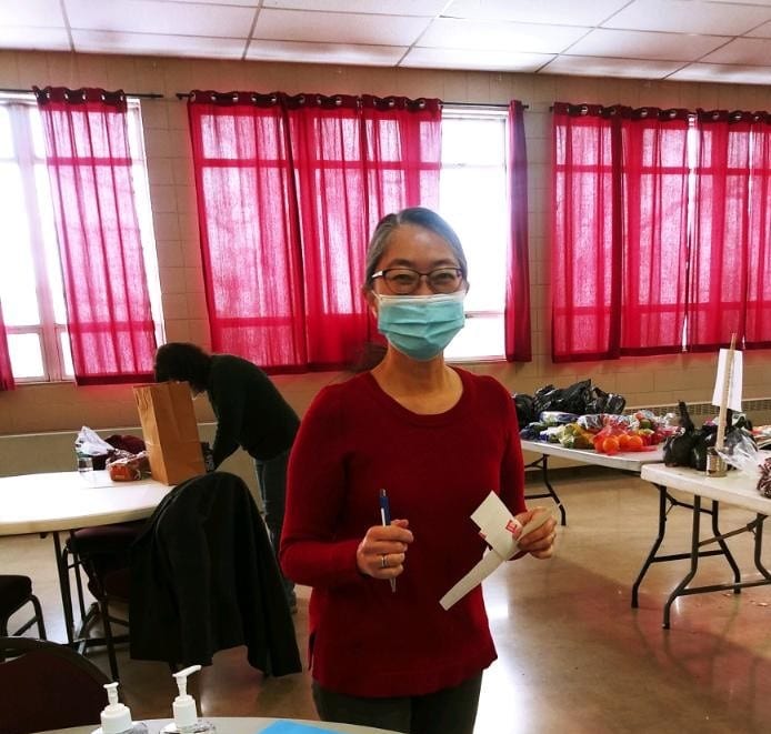 Volunteer at our Grocery Distribution Events!